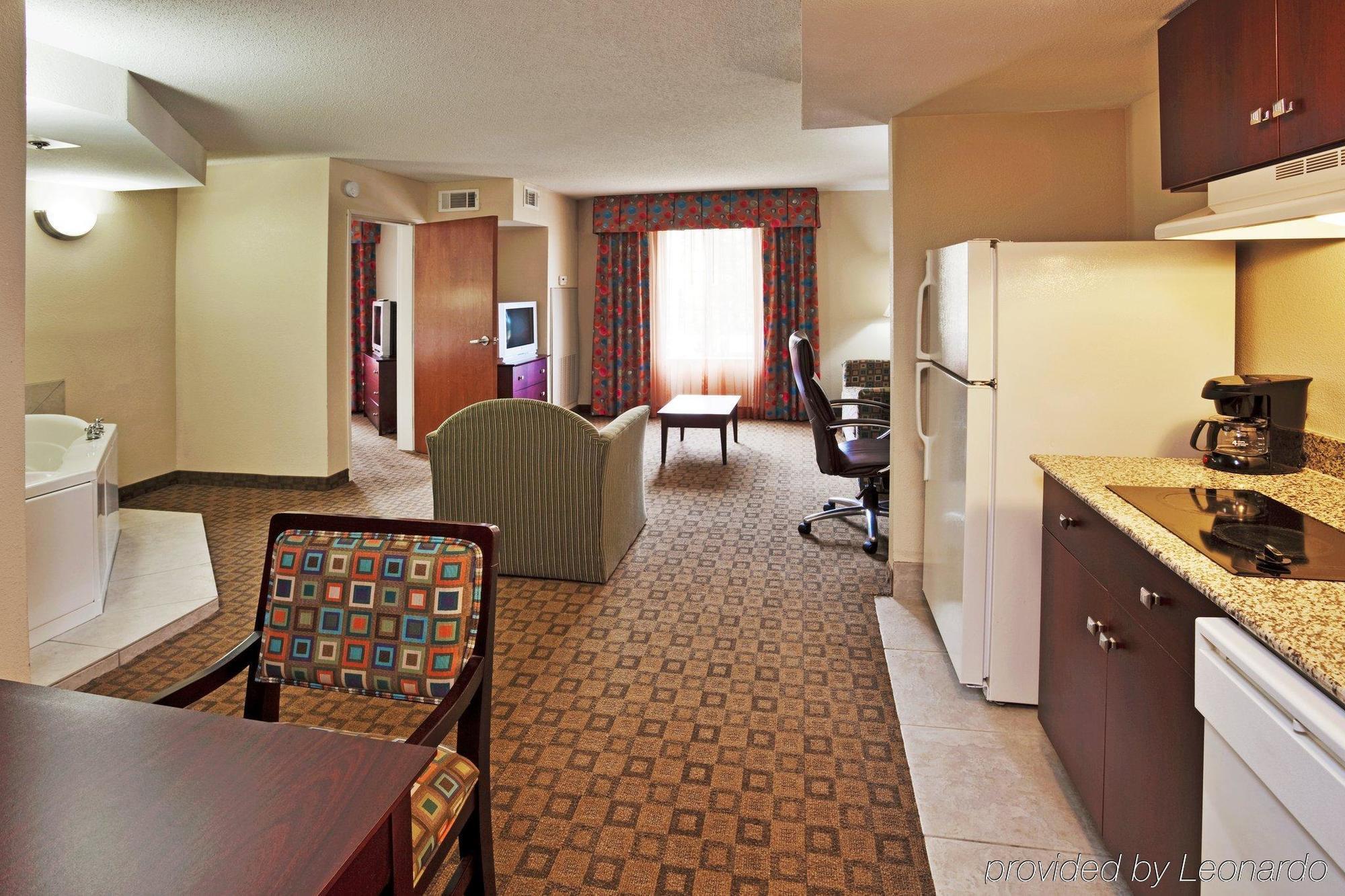 Holiday Inn Express Hotel And Suites Petersburg - Fort Lee, An Ihg Hotel Rum bild