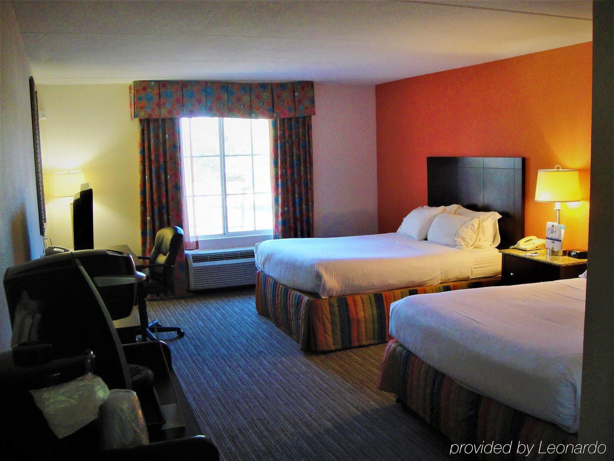 Holiday Inn Express Hotel And Suites Petersburg - Fort Lee, An Ihg Hotel Exteriör bild